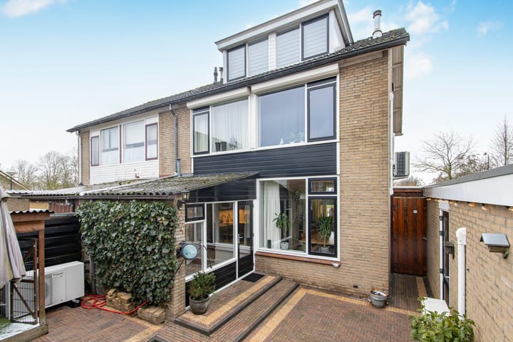 Foto 2 van Parallelweg 54