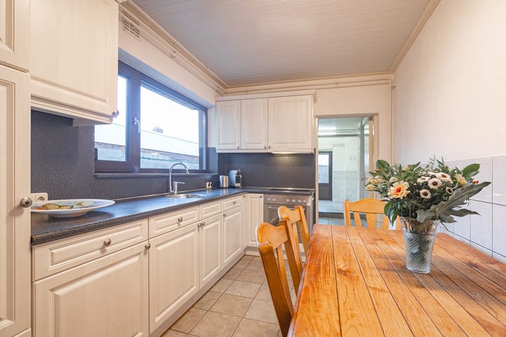 Photo 2 of Holleweg 7