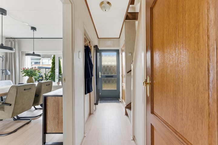 Photo 4 of Resedastraat 34