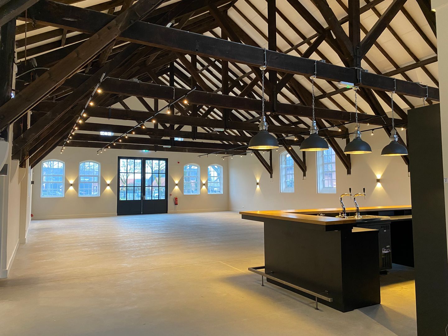 Bekijk foto 2 van Industriestraat 9-11