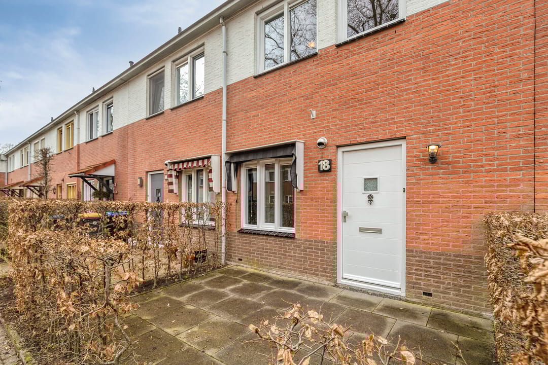 Foto 31 van Versteegstraat 18