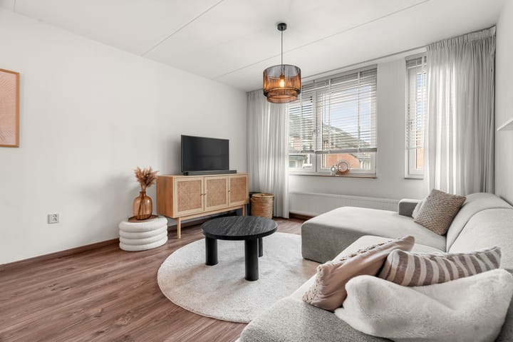 Photo 2 of Thorbeckestraat 66