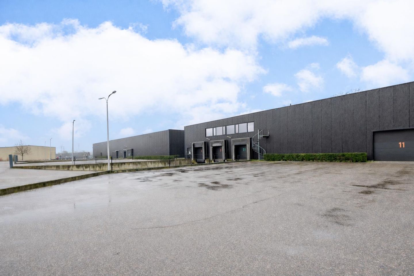 View photo 3 of Tunnelweg 104