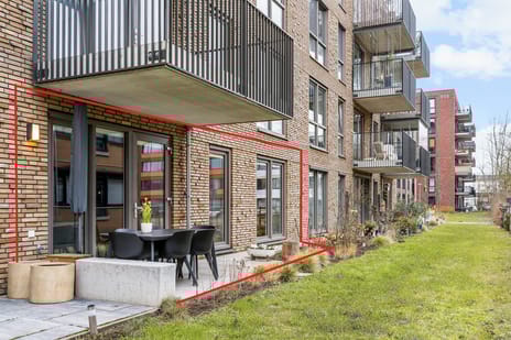 undefined main image