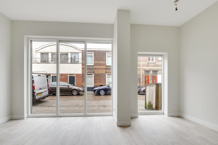 Foto 4 van Douwes Dekkerstraat 2-A