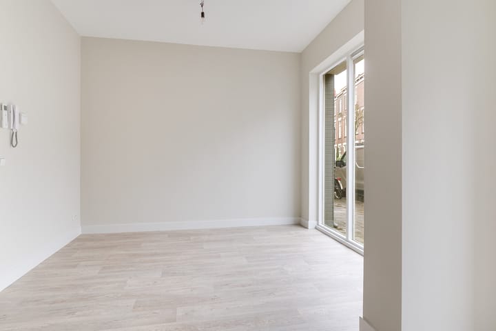 Foto 5 van Douwes Dekkerstraat 2-A