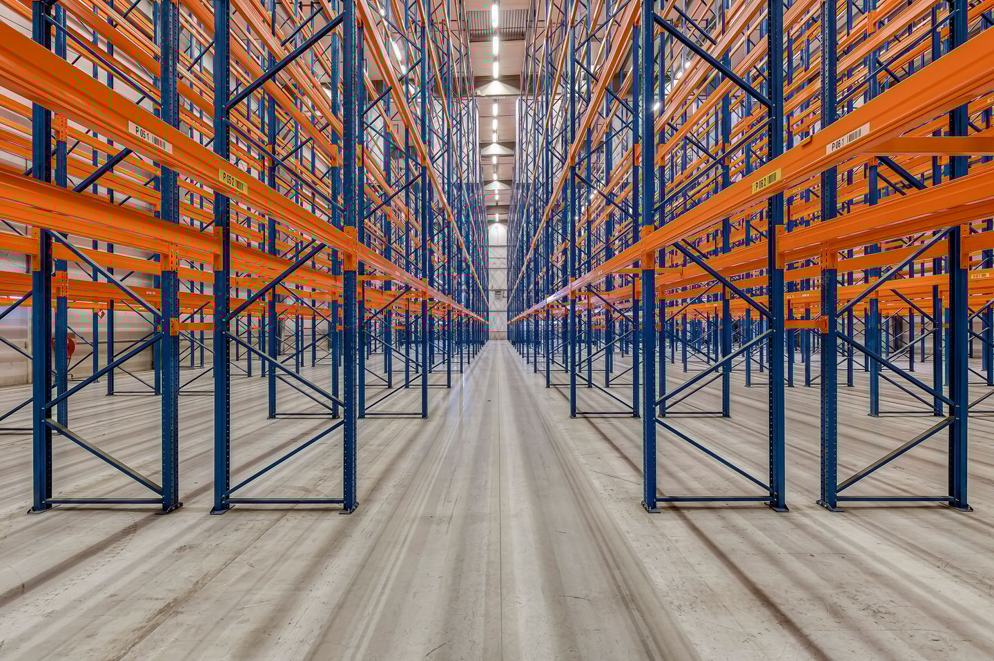 Bekijk foto 2 van Edisonstraat 27