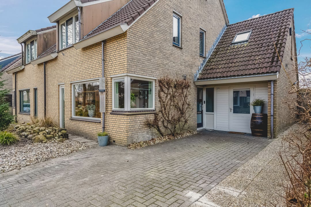 Photo 8 of Stinsenweg 29