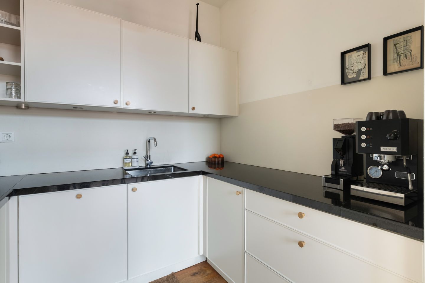 Photo 19 of Oudwijkerdwarsstraat 69-BS