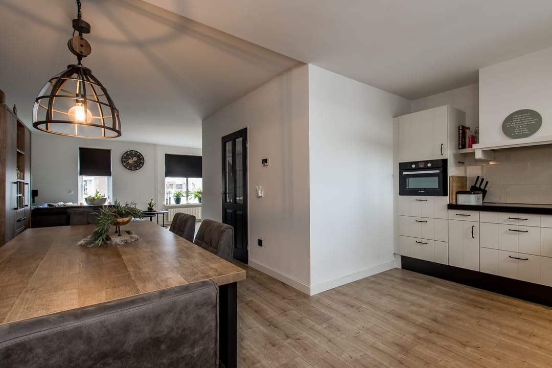 Photo 17 of Willem van Oranjestraat 46