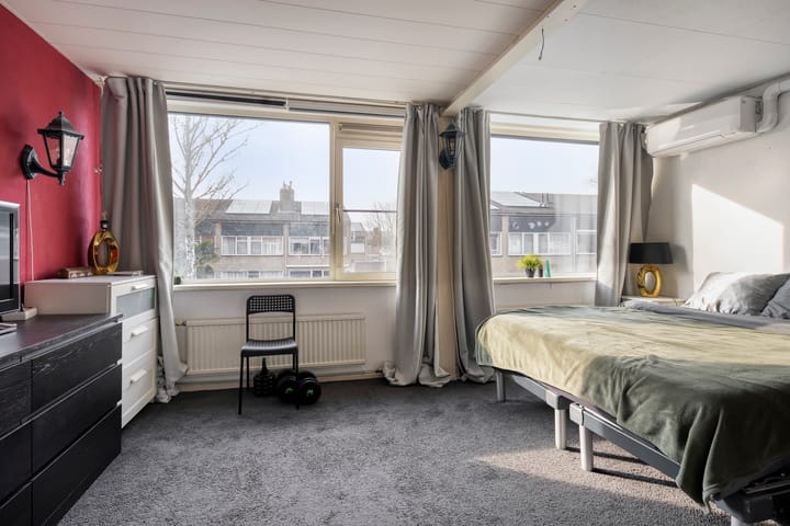 Foto 23 van Ribesstraat 12