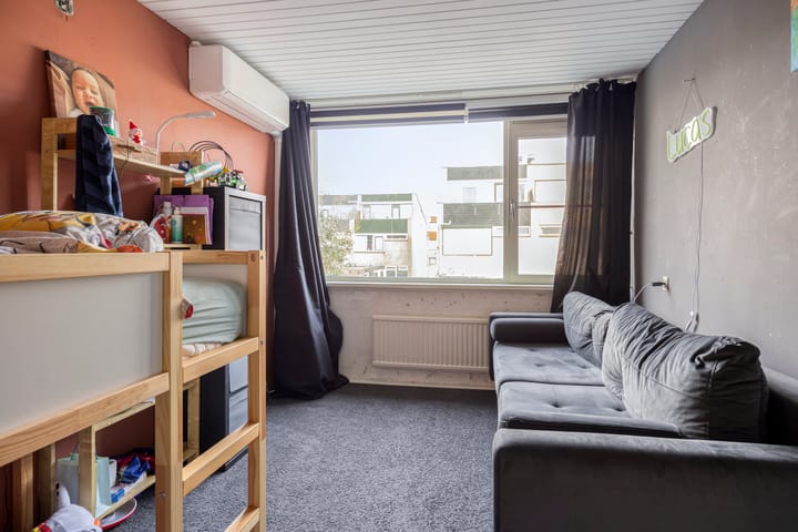 Foto 27 van Ribesstraat 12