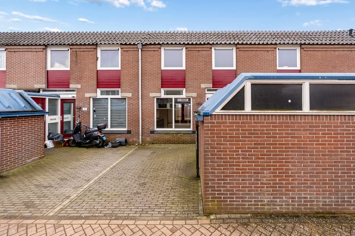 Foto 2 van Rozenwerf 128