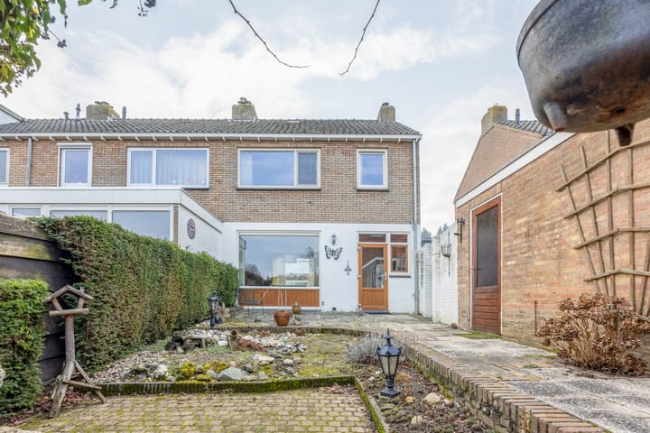 Foto 21 van Esdoornstraat 22