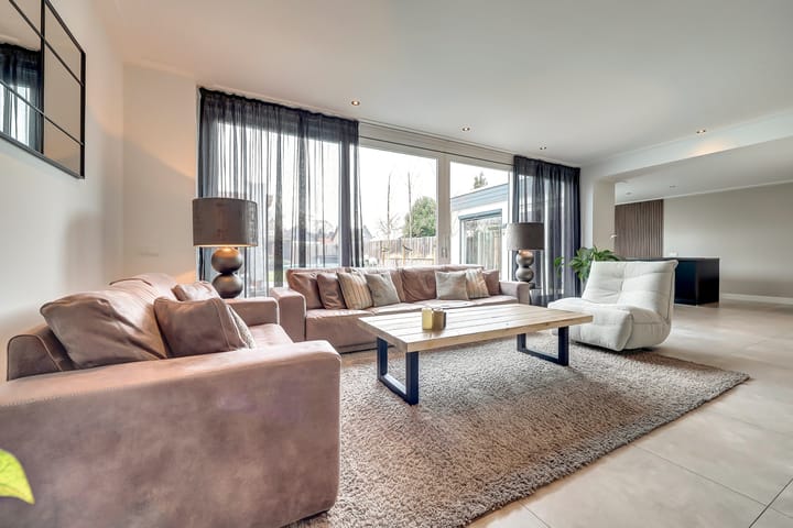 Photo 6 of Jonkheer de la Courtstraat 28