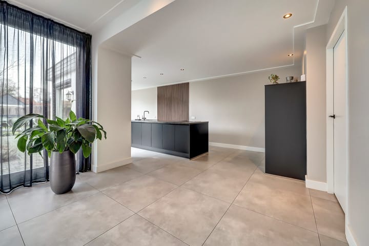 Photo 16 of Jonkheer de la Courtstraat 28