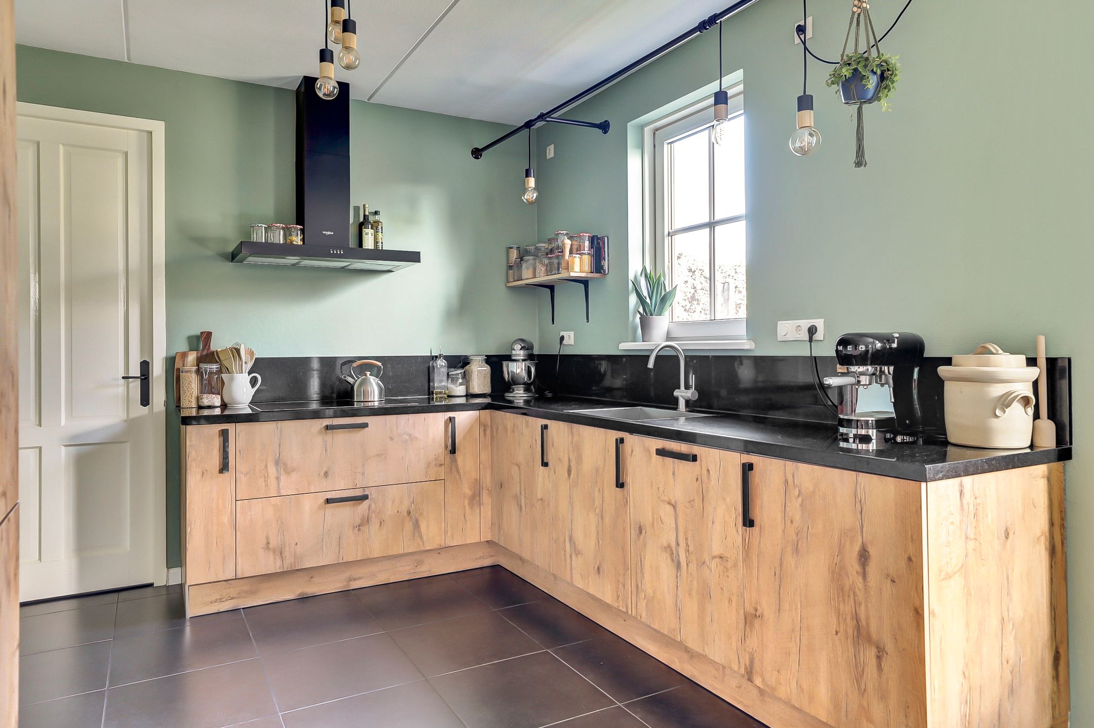 Photo 3 of It Stalt 6