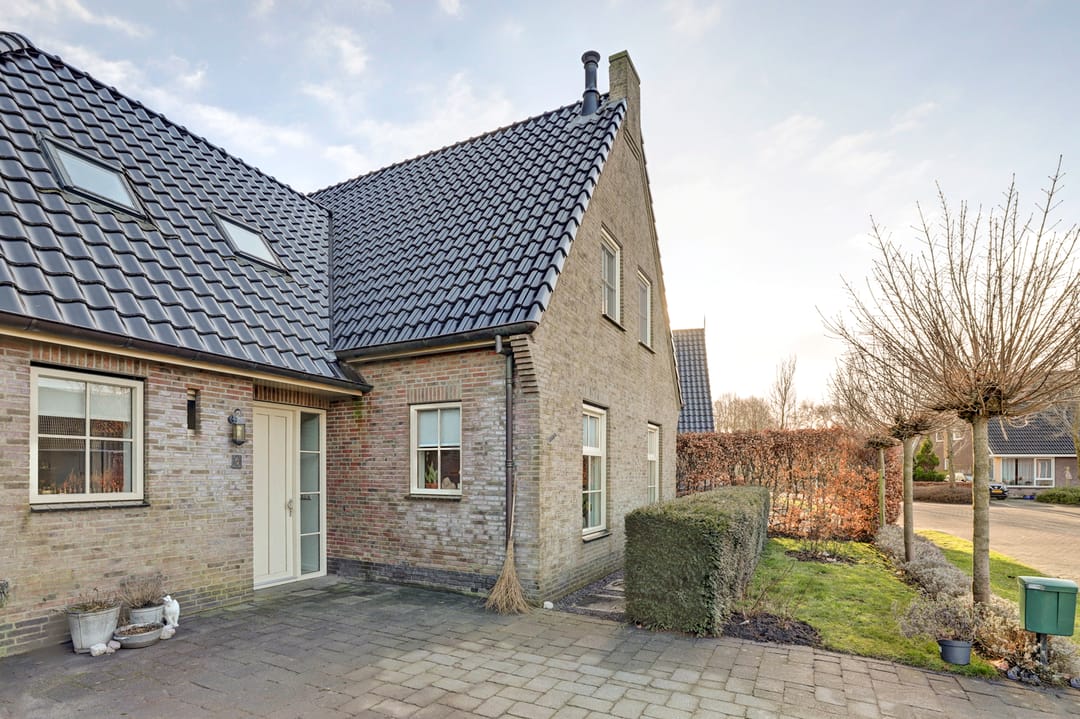 Photo 7 of It Stalt 6