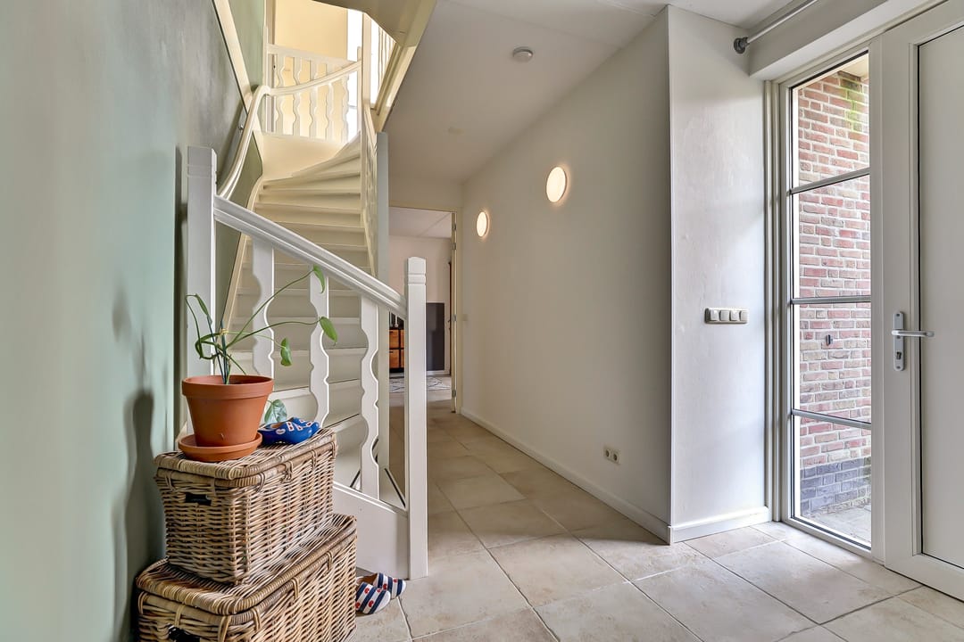 Photo 8 of It Stalt 6