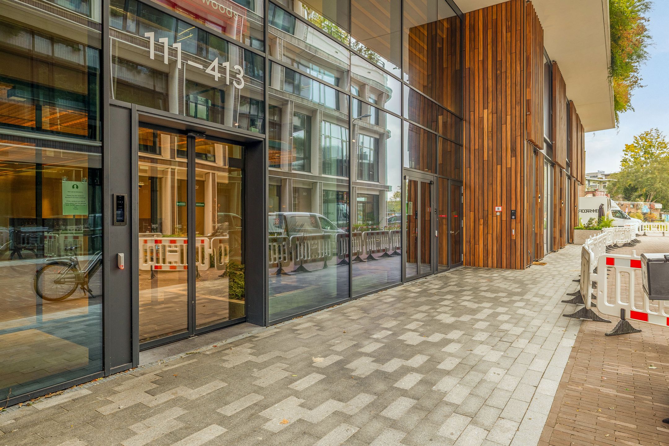 Foto 9 van Hoola van Nootenstraat 331