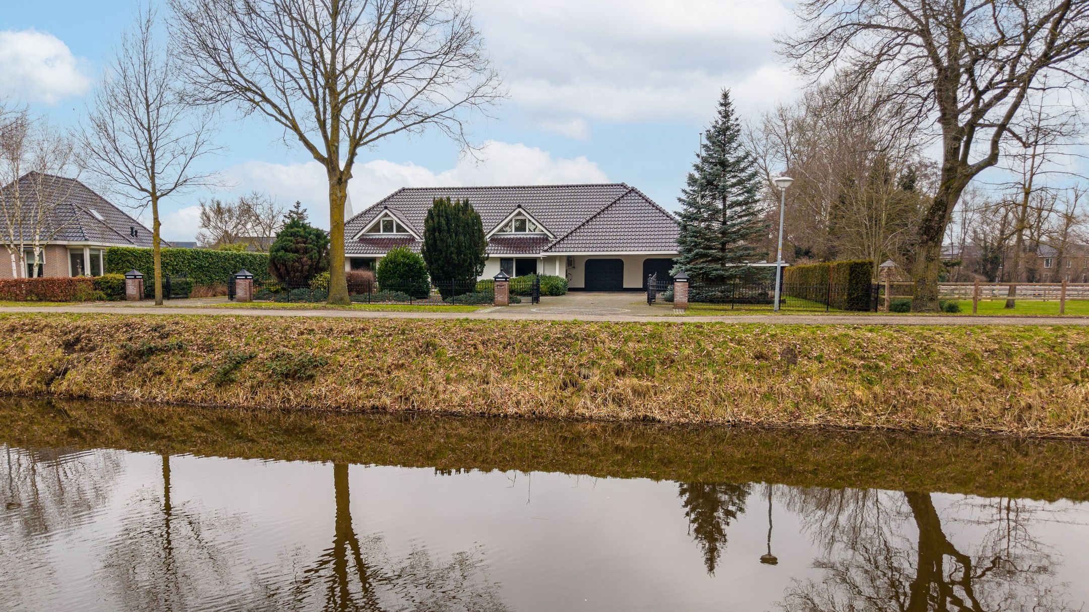 Foto 12 van Sluiskade Noordzijde 190