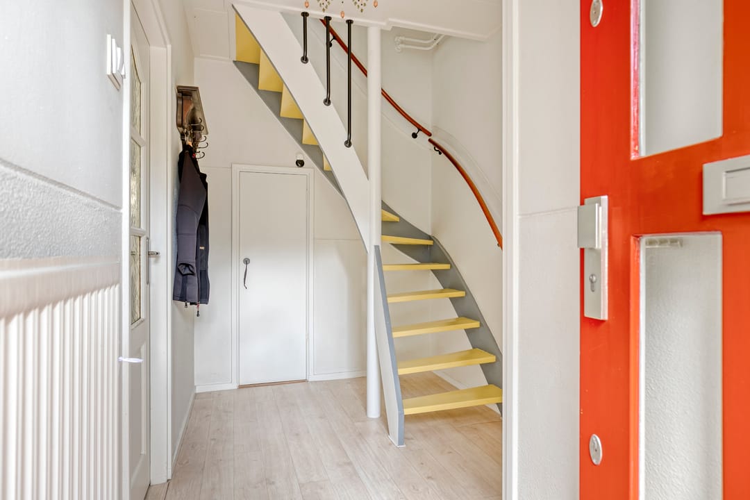 Foto 8 van Veldbloemenweg 5