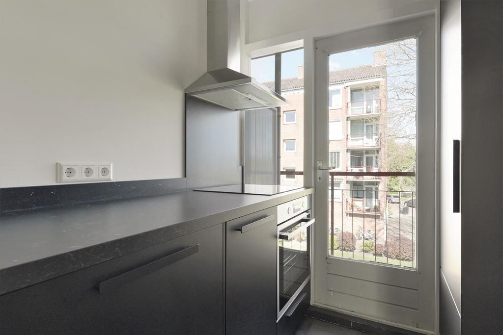 Photo 13 of Delftlaan 279-II