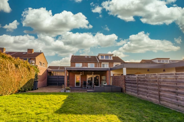 Foto 3 van Doctor Poelsstraat 39