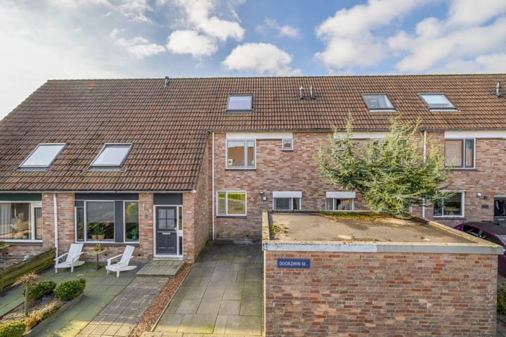 Photo 2 of Doorzwin 5017