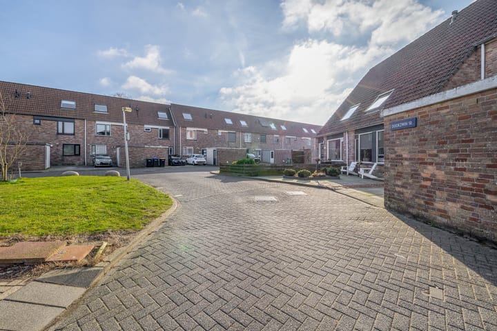 Photo 3 of Doorzwin 5017