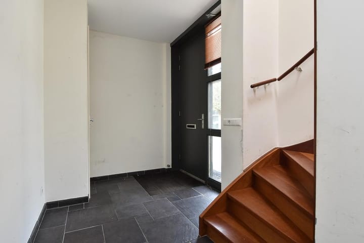 Photo 24 of Pieter de Voisstraat 16