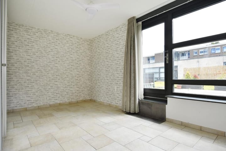 Photo 34 of Pieter de Voisstraat 16