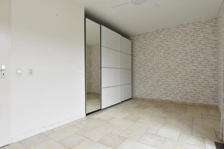 Photo 35 of Pieter de Voisstraat 16