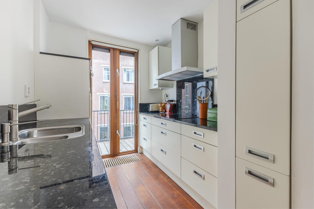 Foto 8 van Barentszstraat 319