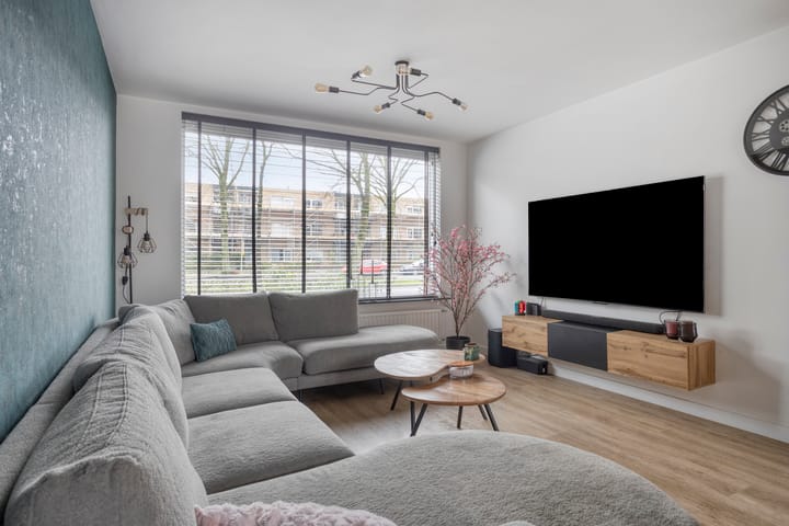 Foto 2 van Postelse Hoeflaan 76