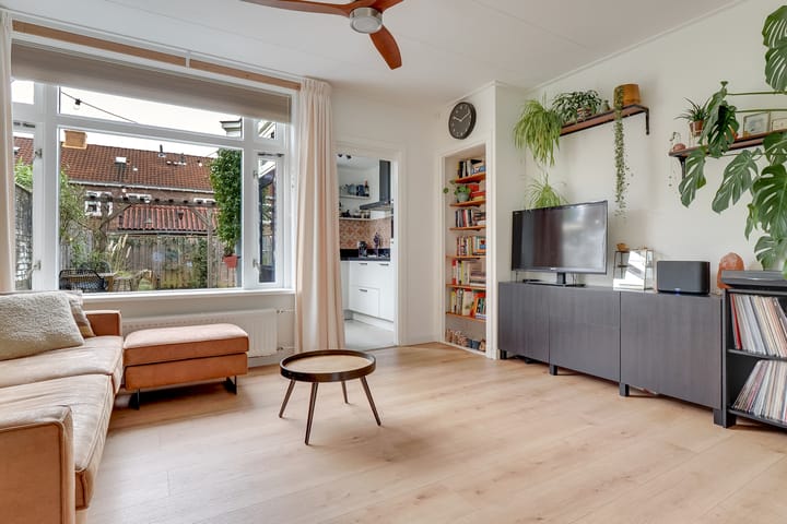 Foto 11 van Luit Blomstraat 37