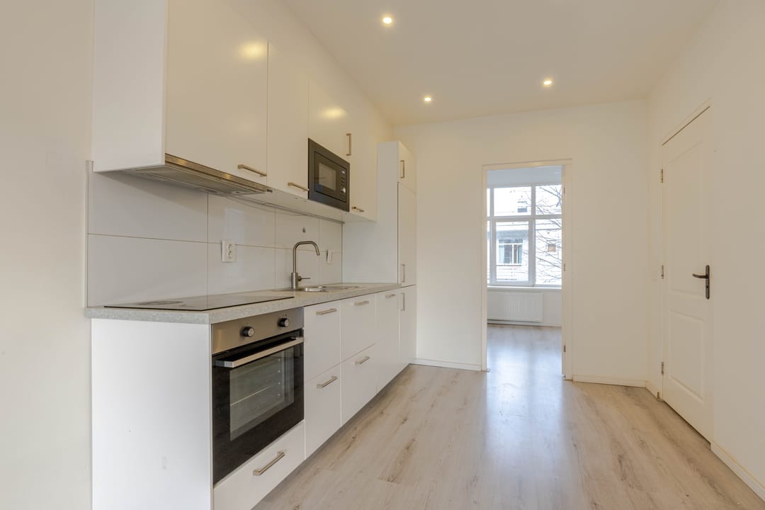 Foto 11 van Oostvoornsestraat 15-A