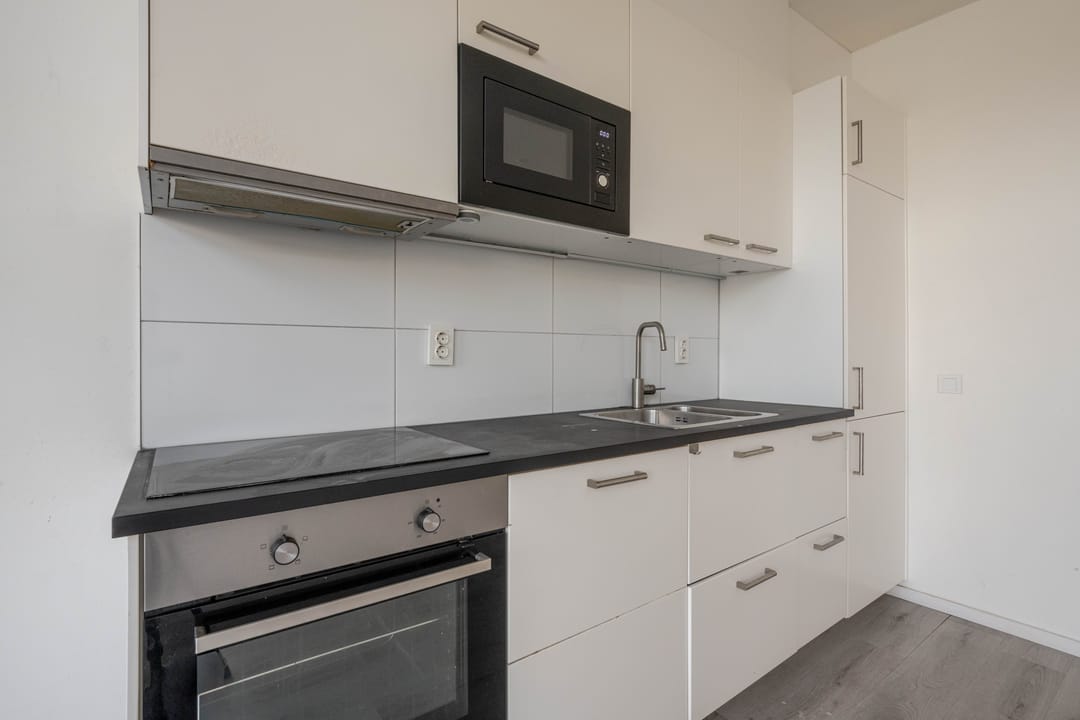 Foto 23 van Oostvoornsestraat 15-A