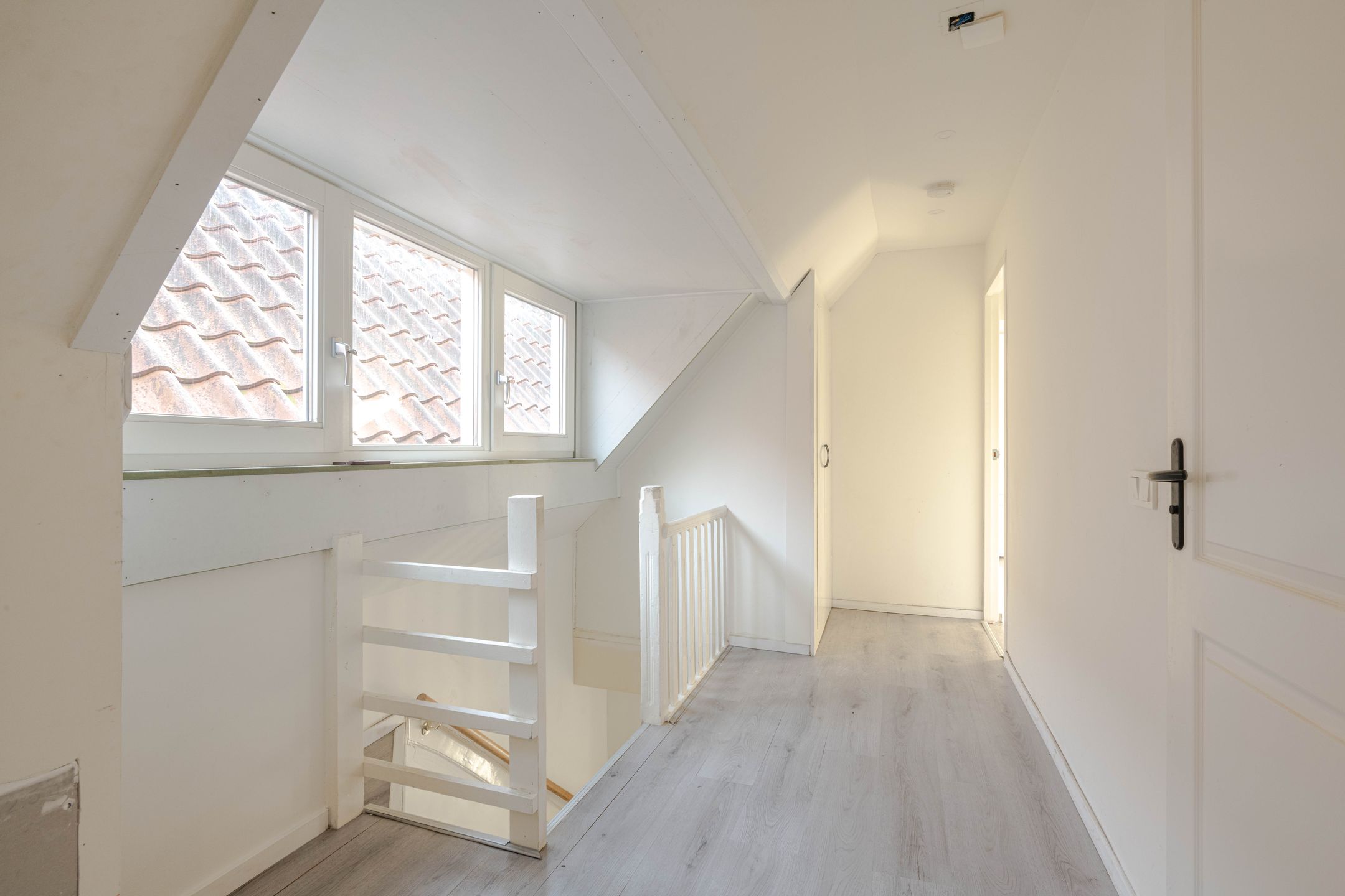 Foto 30 van Oostvoornsestraat 15-A