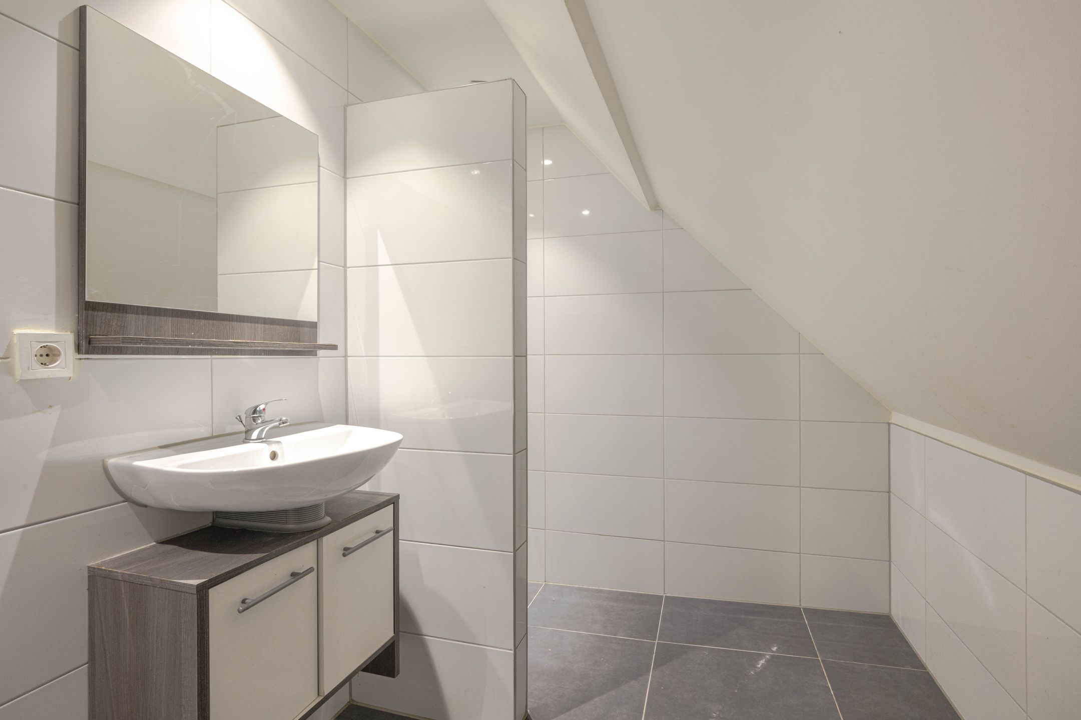 Foto 33 van Oostvoornsestraat 15-A