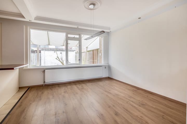 Foto 15 van Franz Lehárpark 21