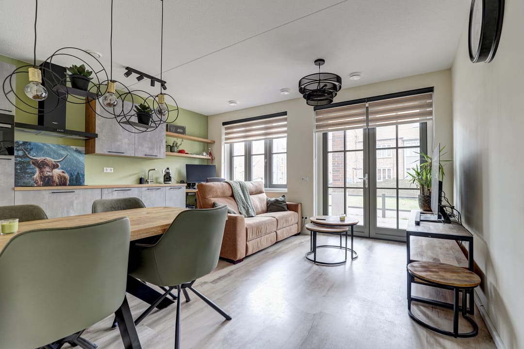 Photo 2 of Notenhout 24