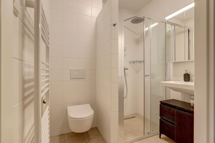 Photo 4 of Notenhout 24