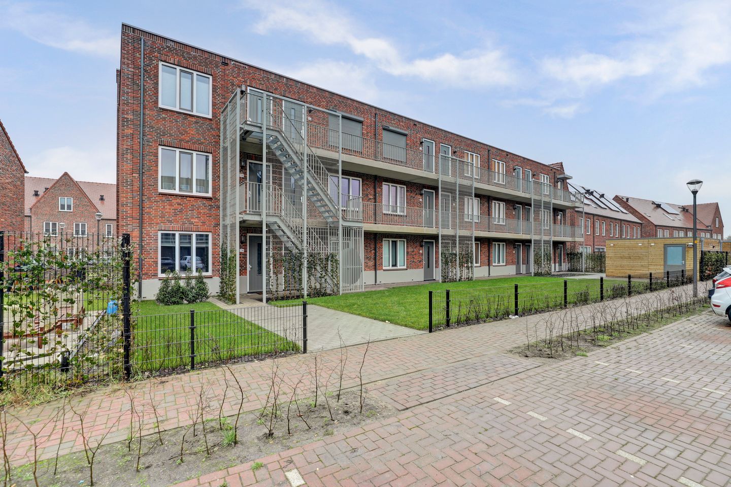 Photo 29 of Notenhout 24