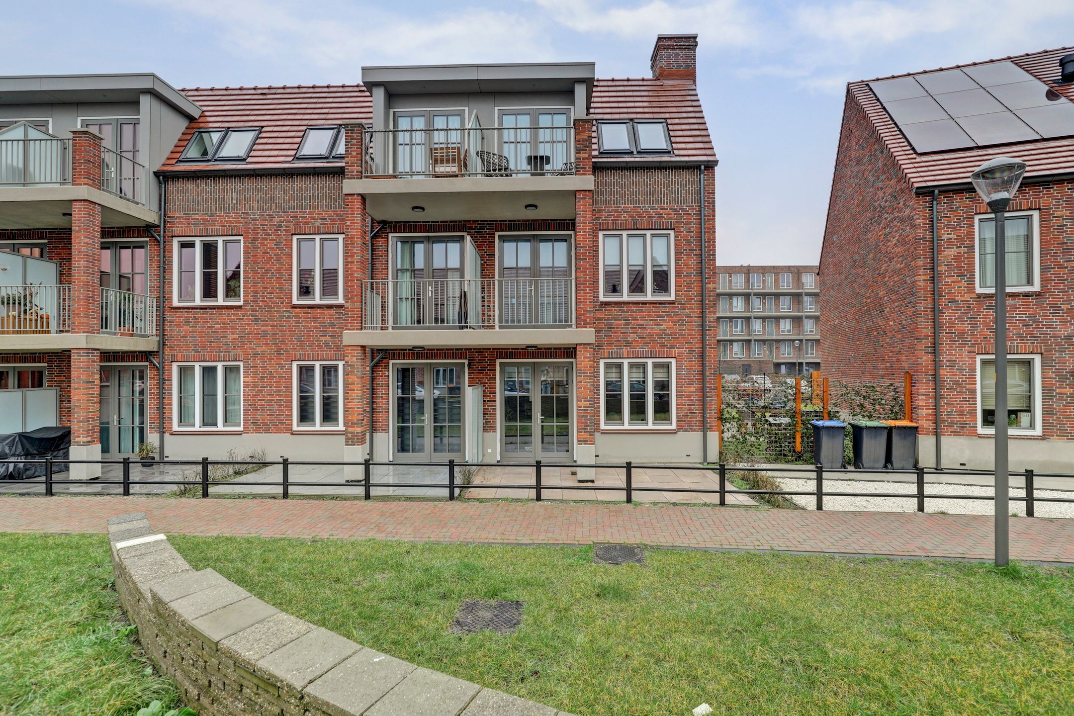 Photo 33 of Notenhout 24