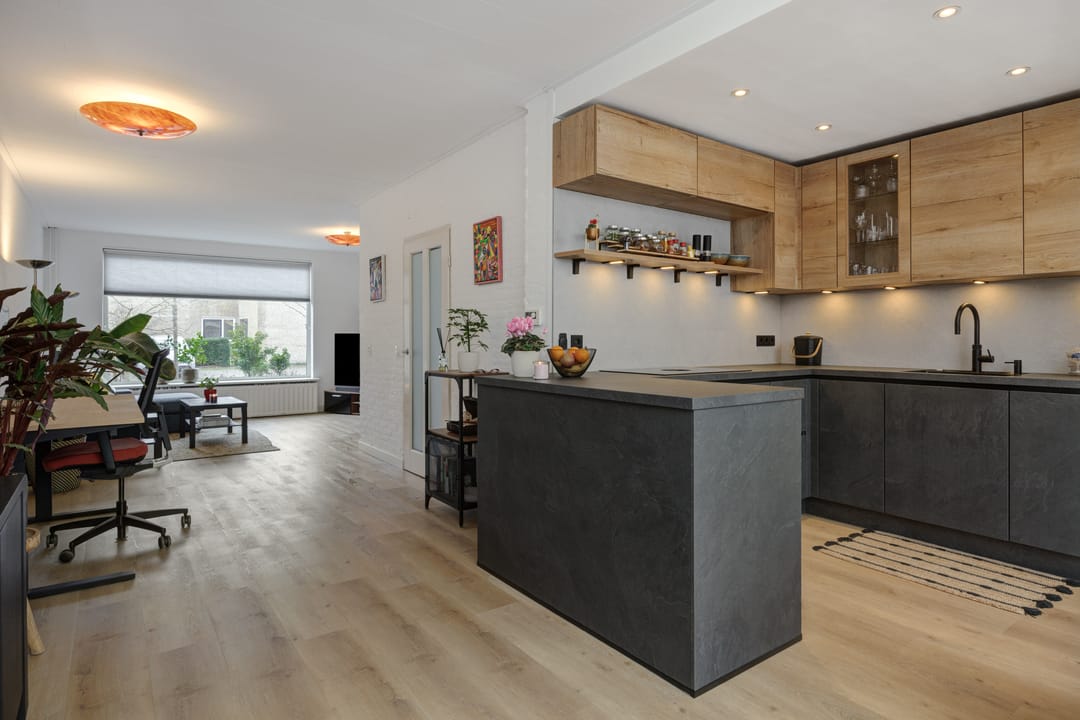 Foto 16 van Adelaar 111