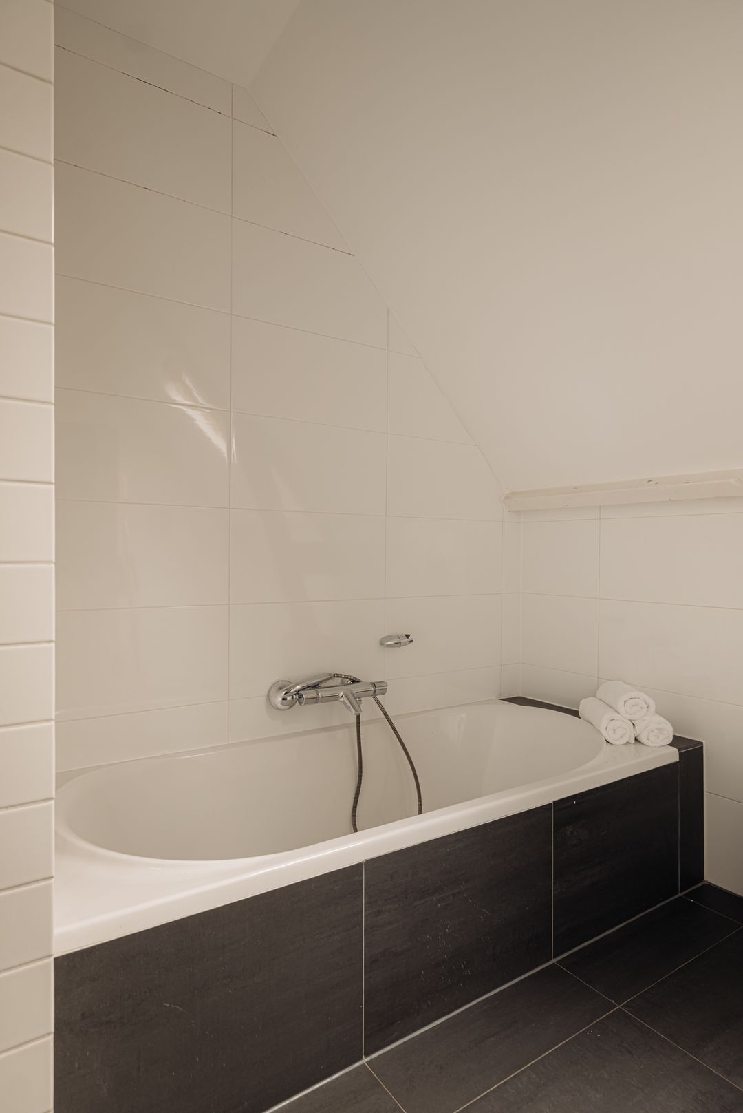 Foto 22 van Van Baerlestraat 14-3