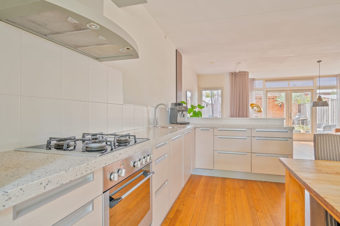 Photo 7 of Leonard Springerlaan 430