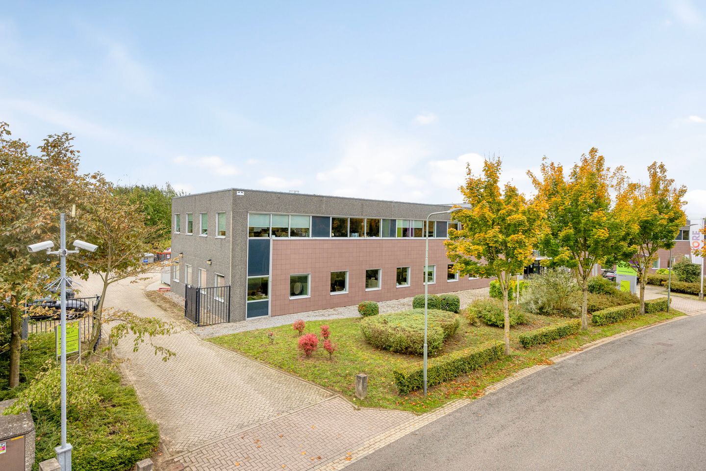 View photo 2 of Afrikalaan 11