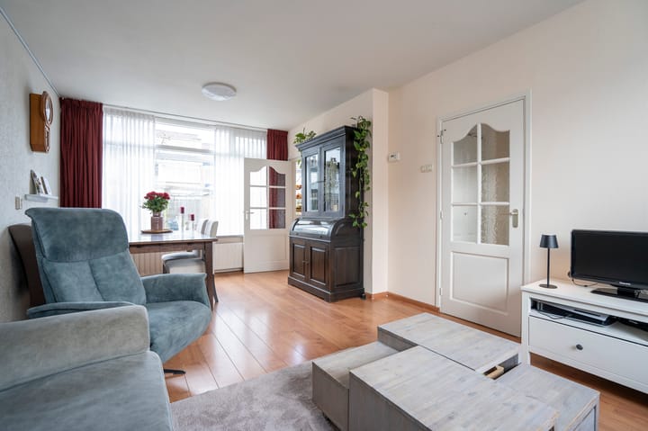 Photo 2 of L. van Deijsselstraat 5